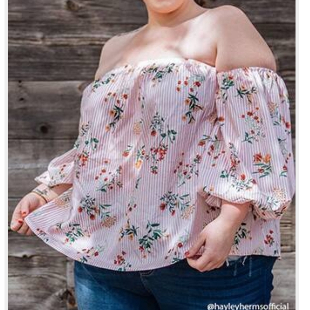 Plus size stripe floral of the shoulder crop top